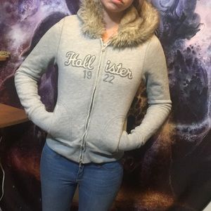 Faux fur vintage lined hollister zip up hoody